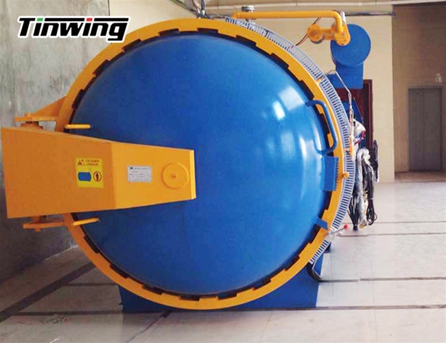 Composite autoclave for aerospace field